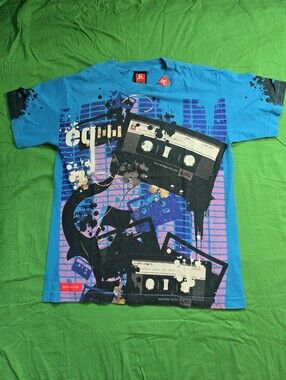 Kallusive Men Graphic Tee Shirt Size Small